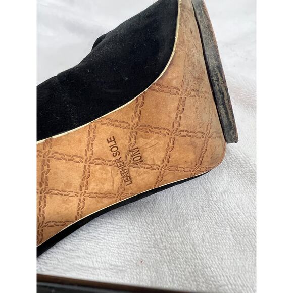 L.A.M.B. Womens 10M Black Suede Pointed Toe Slip On Leather Sole Stiletto Heels - Picture 8 of 8